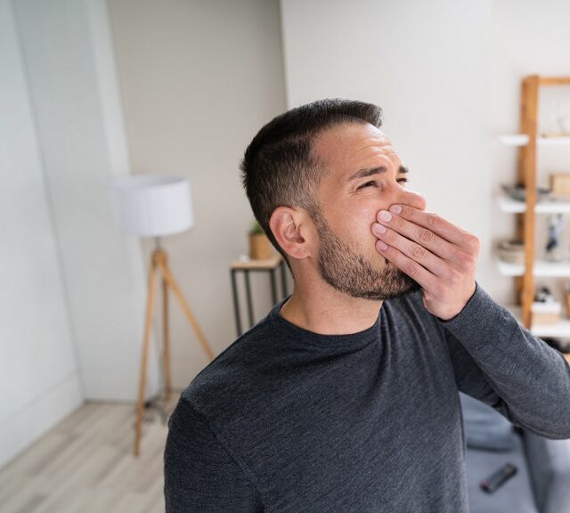 Jak pozbyć się zapachu moczu z domu