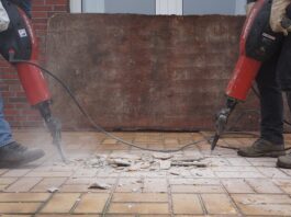 Co to jest pneumatyczny system spłukiwania?