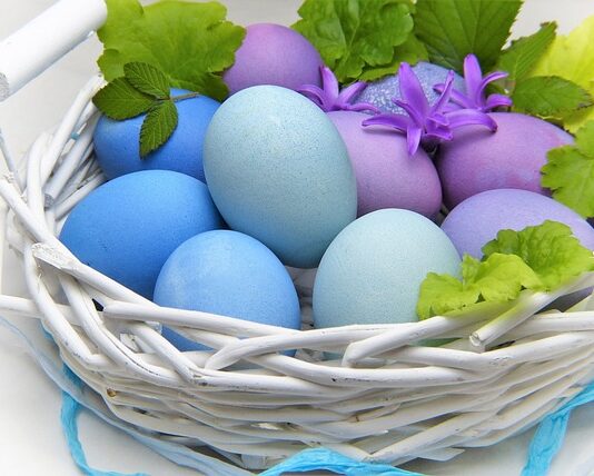 Jak udekorować półki?