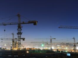 Jaką grubość ścianki słupka do ogrodzenia panelowego?