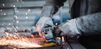 Jak wybrać szlifierkę kątową?