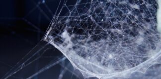 Jak połączyć 3 kable w gniazdku?